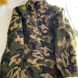 Fleece camo zip up jacket